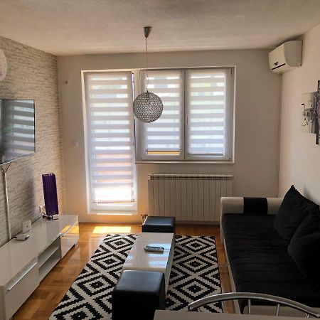 Apartman Dobrinja 1 Сараево Экстерьер фото